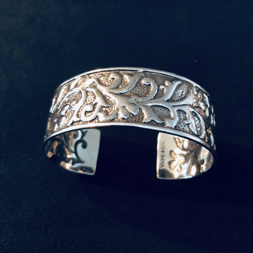Silpada Ahead of the Curve Bracelet B3080
